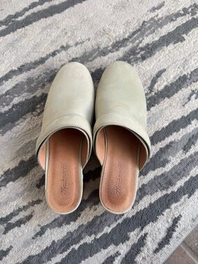 Madewell Light Sage Green Slip-On Mule Clogs